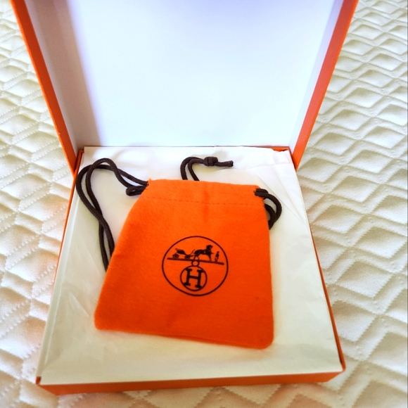 New, Hermes Sterling Silver Buckle & Reversible Leather Belt In Black Or Brown - Picture 10 of 12